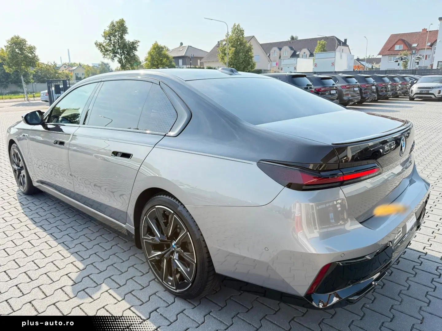 BMW M760e xDrive Two Tone Individual 3xTV SkyLounge