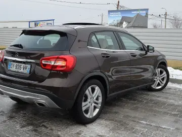 MERCEDES BENZ GLA 200 D STYLE