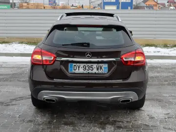 MERCEDES BENZ GLA 200 D STYLE