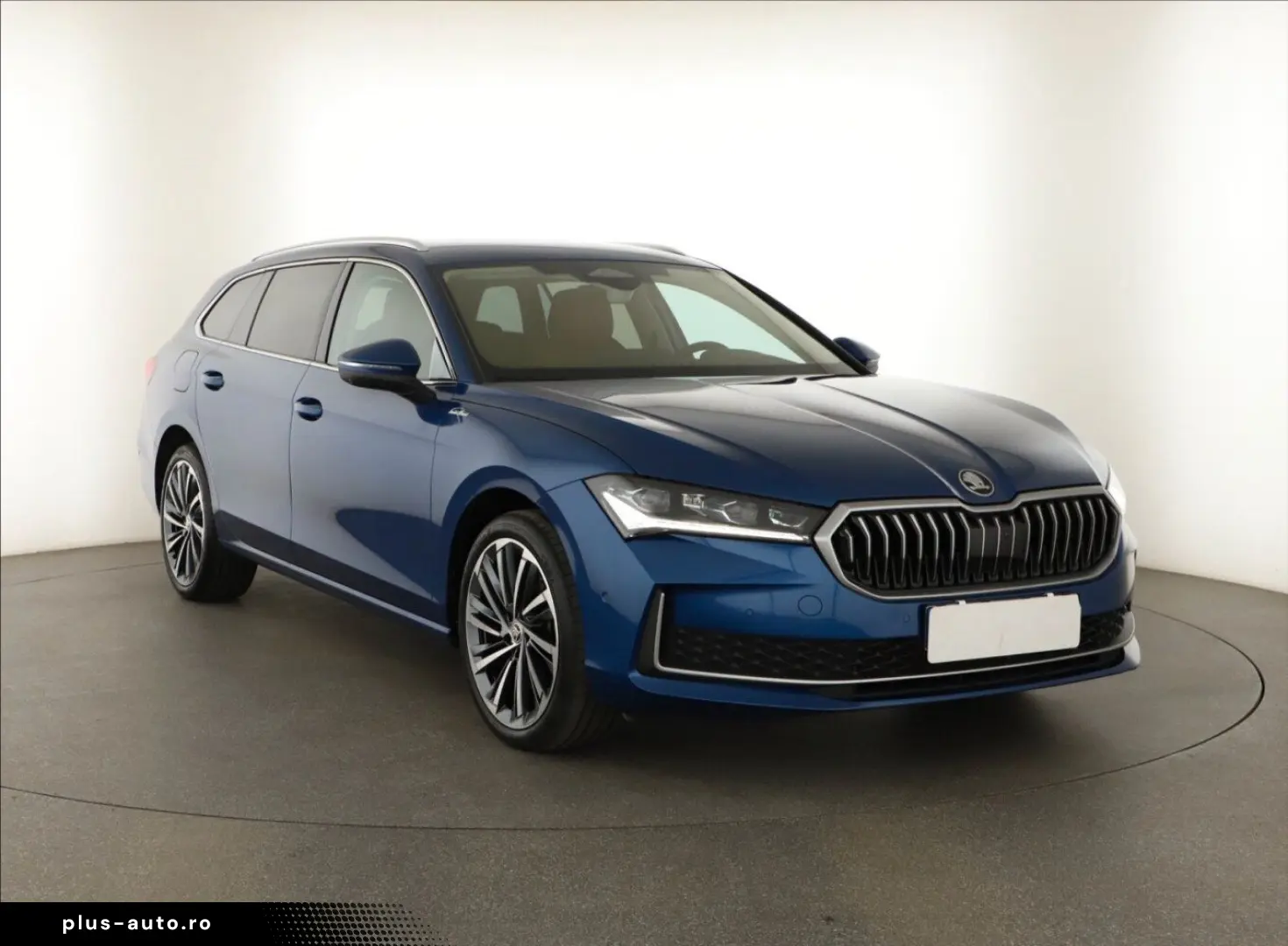 SKODA Superb 2.0 TDI 2024 Laurin & Klement  4X4