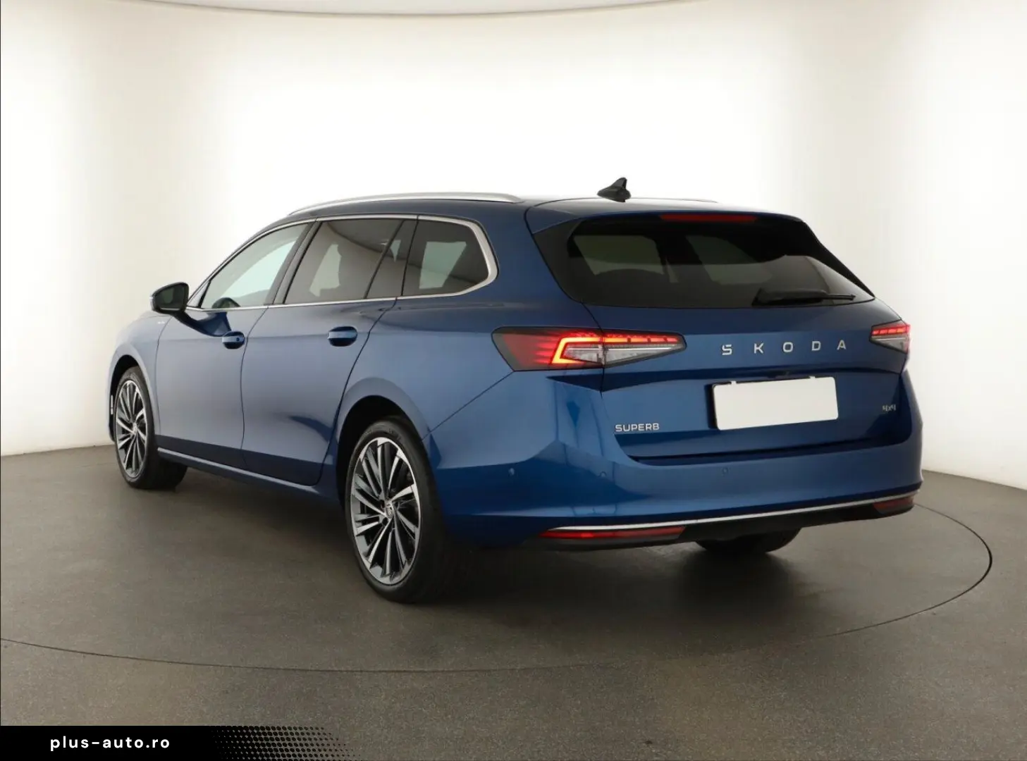 SKODA Superb 2.0 TDI 2024 Laurin & Klement  4X4