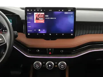 SKODA Superb 2.0 TDI 2024 Laurin & Klement  4X4