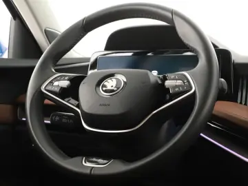 SKODA Superb 2.0 TDI 2024 Laurin & Klement  4X4