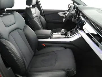 AUDI Q7 50 TDI 2024   Automatik  Scheckheft  Leder