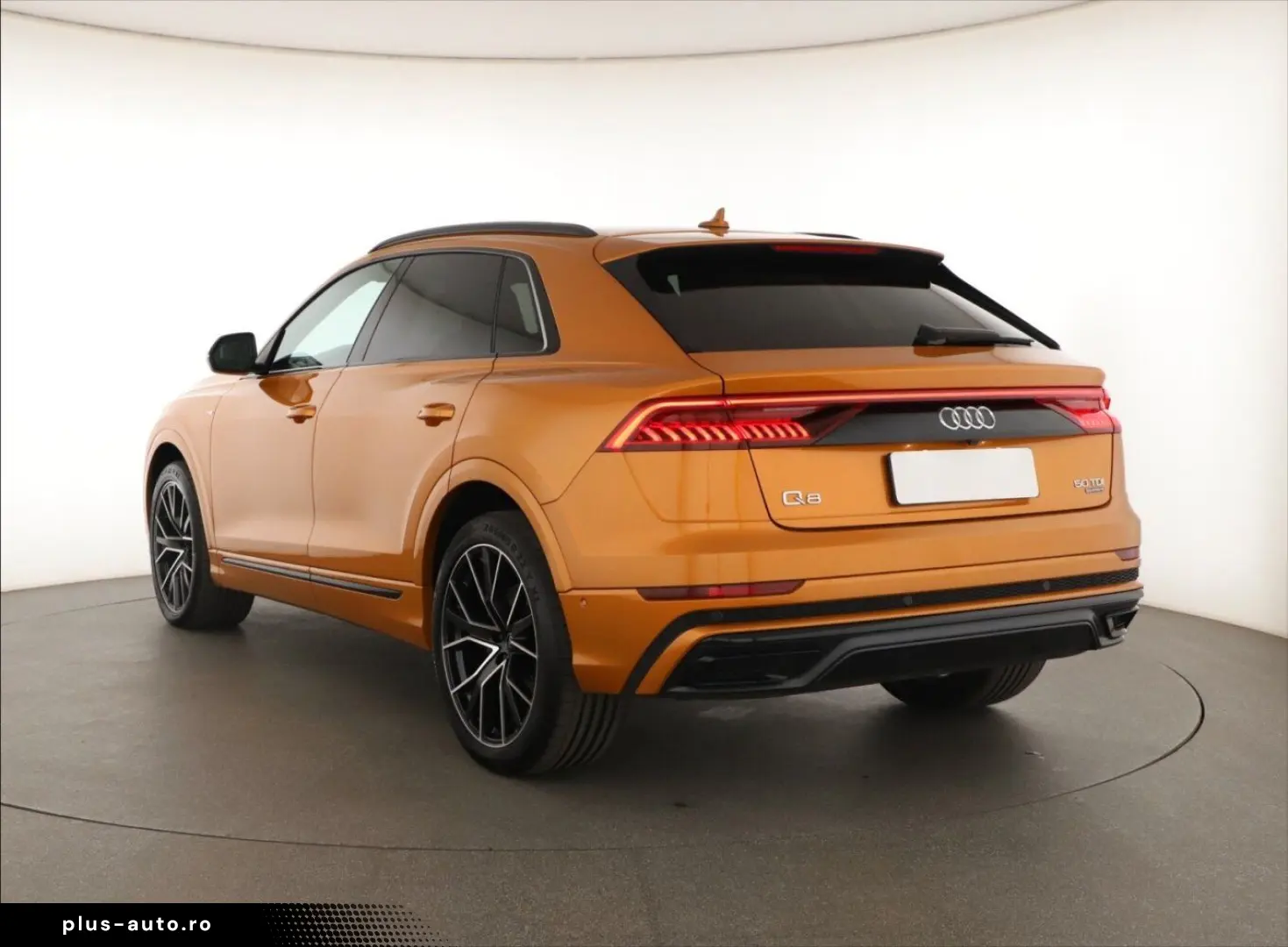 AUDI Q8 50 TDI 2023 S-Line  Automatik  Scheckheft