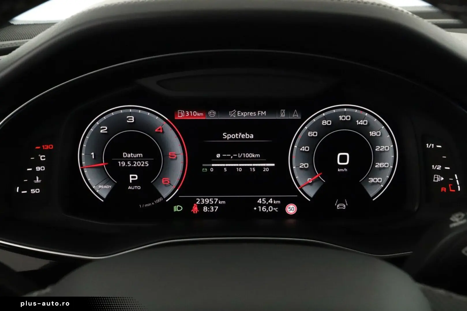 AUDI Q8 50 TDI 2023 S-Line  Automatik  Scheckheft