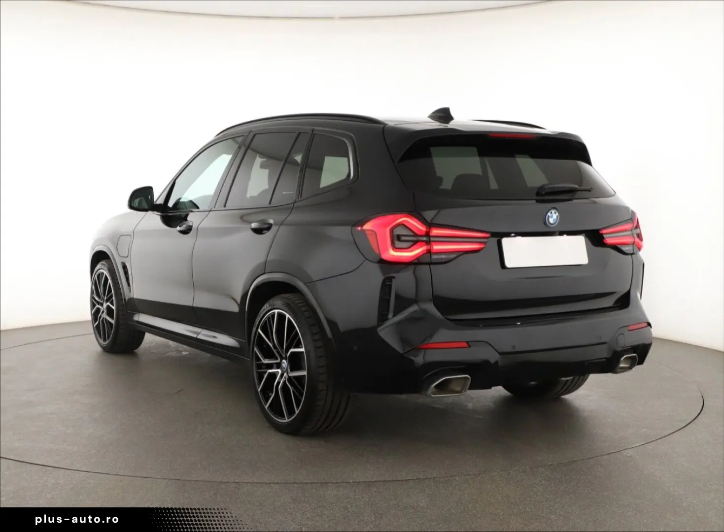 BMW X3 xDrive30e 2023   Automatik  Scheckheft