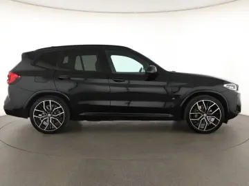 BMW X3 xDrive30e 2023   Automatik  Scheckheft