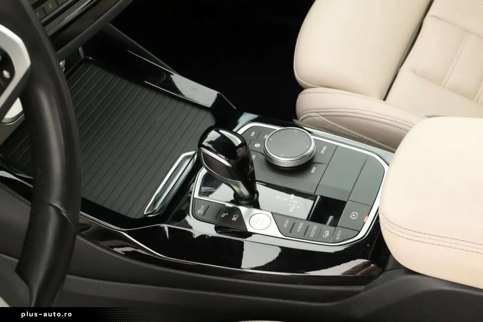 BMW X3 xDrive30e 2023   Automatik  Scheckheft