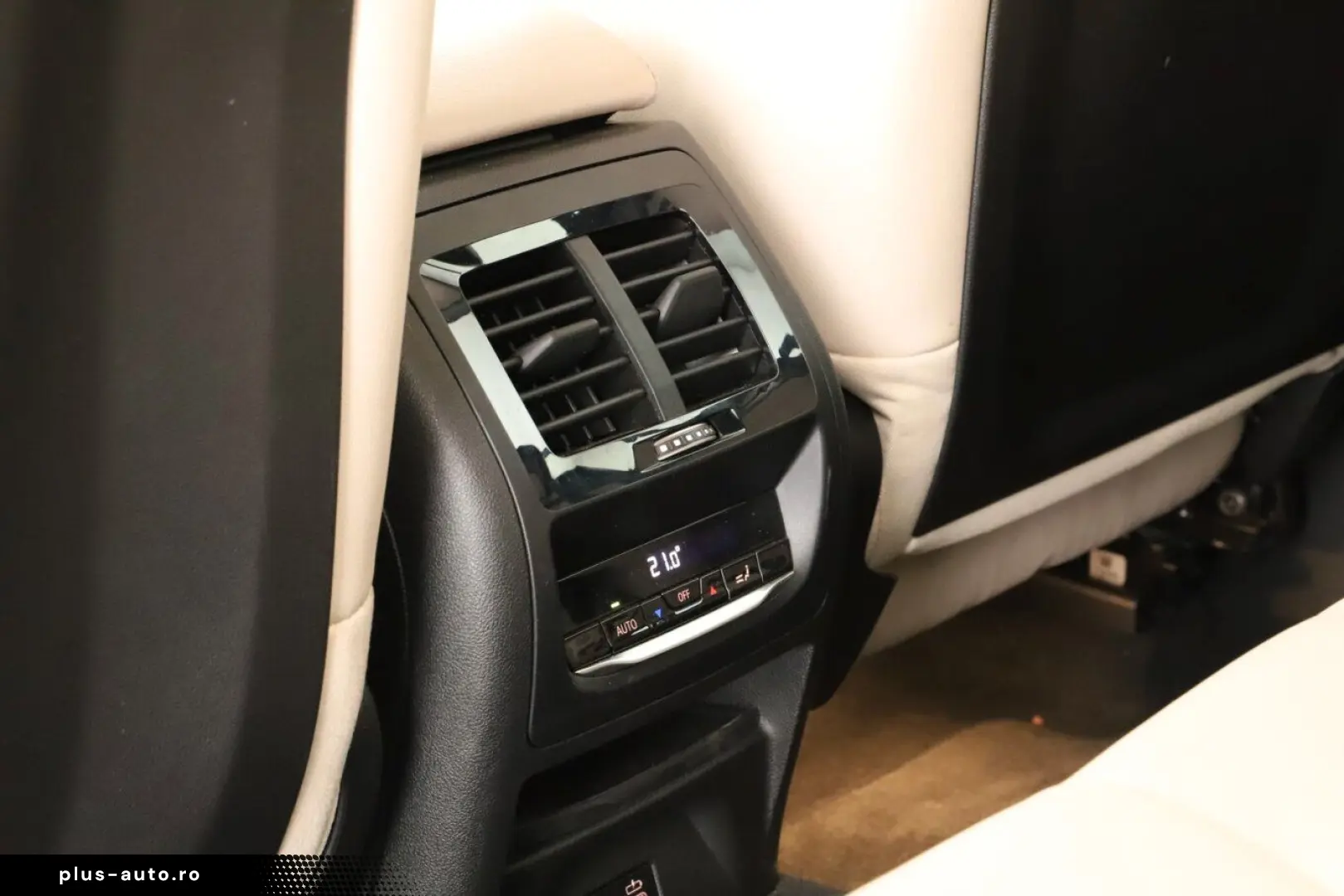 BMW X3 xDrive30e 2023   Automatik  Scheckheft