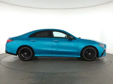 MERCEDES-BENZ CLA 220 4MATIC 2024 AMG  4X4  Automatik