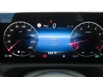 MERCEDES-BENZ CLA 220 4MATIC 2024 AMG  4X4  Automatik