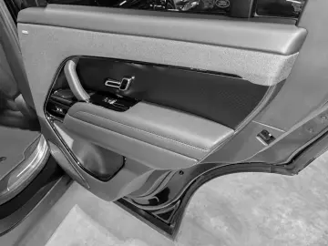 LAND ROVER Range Rover Sport P635 SV EDITION ONE  FULL CARB