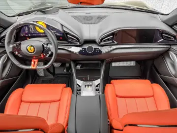 FERRARI Purosangue V12 NO VAT NERO PUROSANGUE CARBON FUL