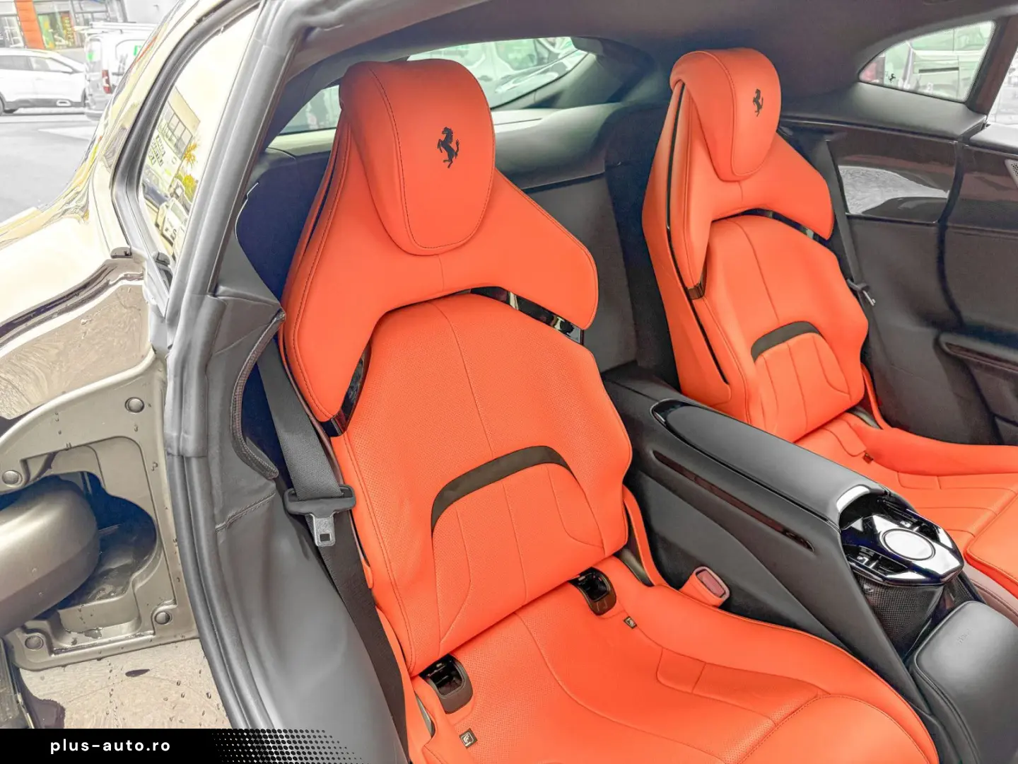 FERRARI Purosangue V12 NO VAT NERO PUROSANGUE CARBON FUL