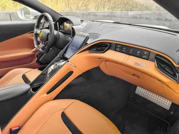 FERRARI Roma 20_ACC_CARBON_360 _MATRIX_ FULL