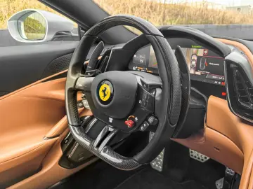 FERRARI Roma 20_ACC_CARBON_360 _MATRIX_ FULL