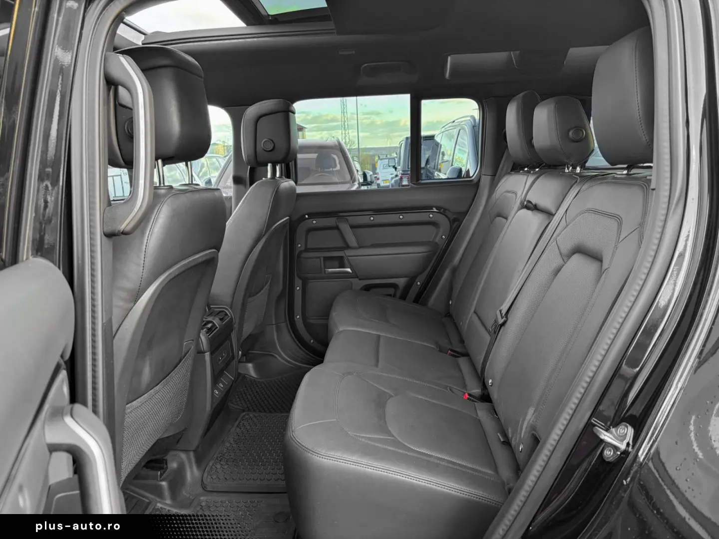 LAND ROVER Defender DEFENDER 110 D250X-DYNAMIC SE AWD MY25