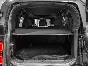 LAND ROVER Defender DEFENDER 110 D250X-DYNAMIC SE AWD MY25