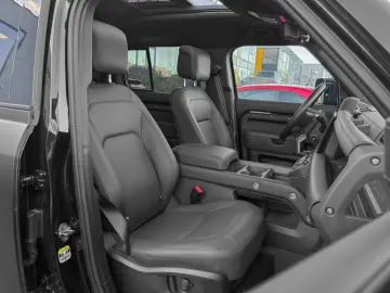 LAND ROVER Defender DEFENDER 110 D250X-DYNAMIC SE AWD MY25