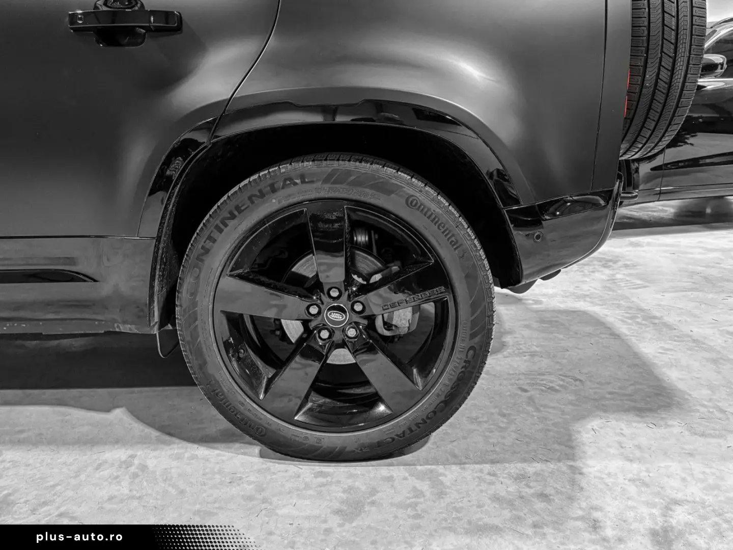 LAND ROVER Defender DEFENDER 110 D250X-DYNAMIC SE AWD MY25