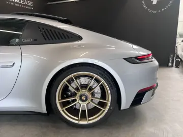 PORSCHE 992 911 CARRERA 4 GTS LE MANS CENTENAIRE 1of72