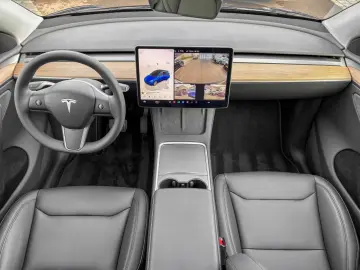 TESLA Model Y MODEL Y GRANDE AUTONOMIE