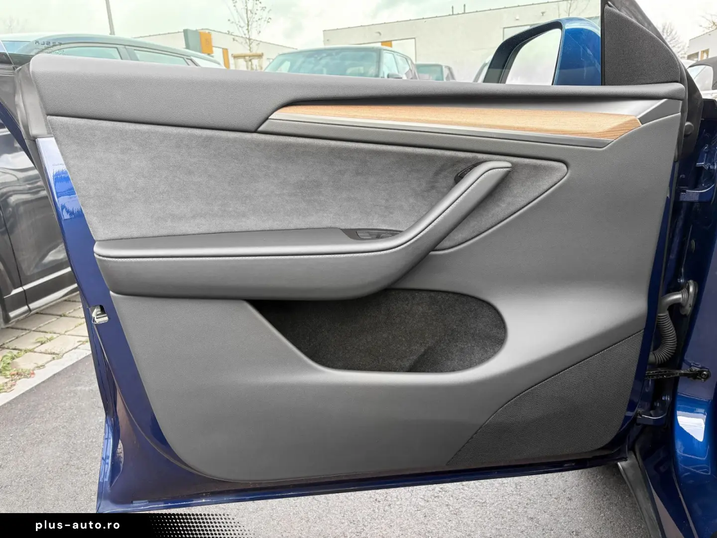 TESLA Model Y MODEL Y GRANDE AUTONOMIE