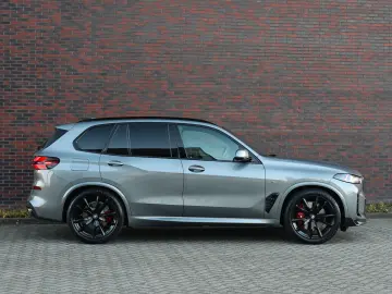 BMW X5 50e xDrive   M Performance - AHK - Pano