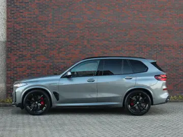 BMW X5 50e xDrive   M Performance - AHK - Pano