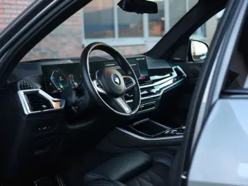 BMW X5 50e xDrive   M Performance - AHK - Pano