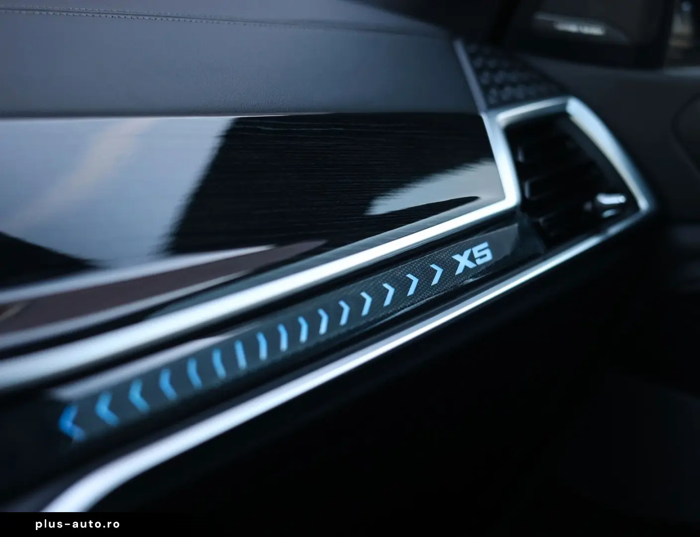 BMW X5 50e xDrive   M Performance - AHK - Pano