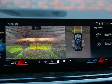 BMW X5 50e xDrive   M Performance - AHK - Pano