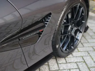 ASTON MARTIN Vanquish 5.2 V12   Q Epsilon Black - B&W