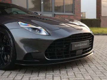 ASTON MARTIN Vanquish 5.2 V12   Q Epsilon Black - B&W