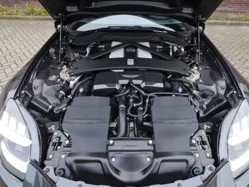 ASTON MARTIN Vanquish 5.2 V12   Q Epsilon Black - B&W