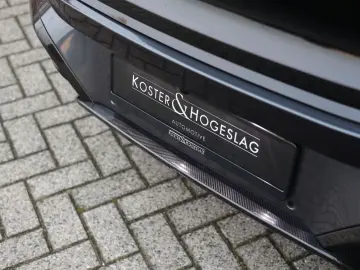 ASTON MARTIN Vanquish 5.2 V12   Q Epsilon Black - B&W