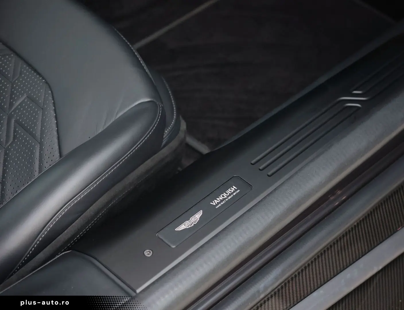 ASTON MARTIN Vanquish 5.2 V12   Q Epsilon Black - B&W