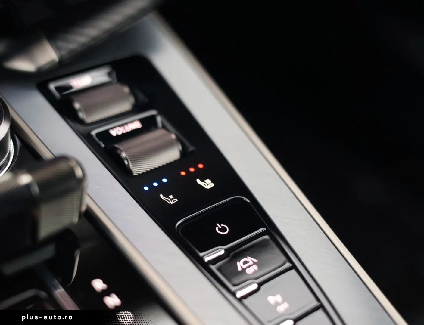 ASTON MARTIN Vanquish 5.2 V12   Q Epsilon Black - B&W