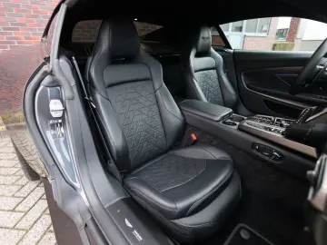 ASTON MARTIN Vanquish 5.2 V12   Q Epsilon Black - B&W