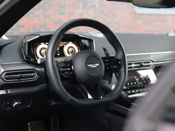 ASTON MARTIN Vanquish 5.2 V12   Q Epsilon Black - B&W