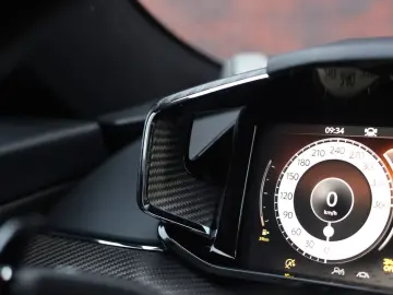 ASTON MARTIN Vanquish 5.2 V12   Q Epsilon Black - B&W