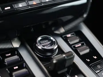 ASTON MARTIN Vanquish 5.2 V12   Q Epsilon Black - B&W