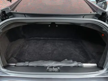 ASTON MARTIN Vanquish 5.2 V12   Q Epsilon Black - B&W