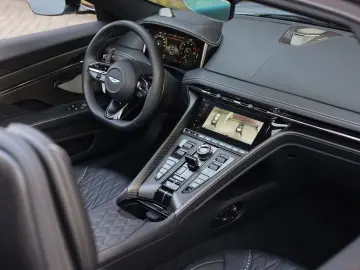 ASTON MARTIN DB12 4.0 V8 Volante   Carbon - Bowers Wilkins