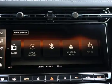 ASTON MARTIN DB12 4.0 V8 Volante   Carbon - Bowers Wilkins