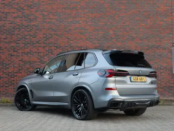 BMW X5 50e xDrive   M Performance - Sky - AHK
