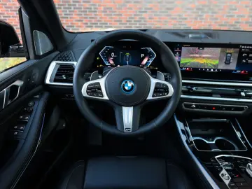 BMW X5 50e xDrive   M Performance - Sky - AHK