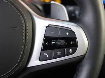 BMW X5 50e xDrive   M Performance - Sky - AHK