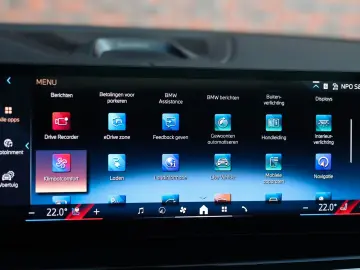 BMW X5 50e xDrive   M Performance - Sky - AHK